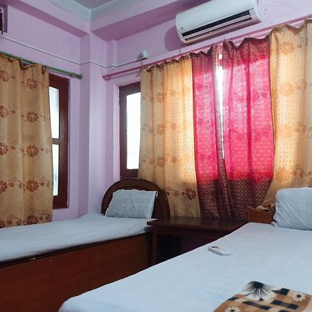Darshan Namaste Hotel & Lodge Siddharthanagar Екстер'єр фото